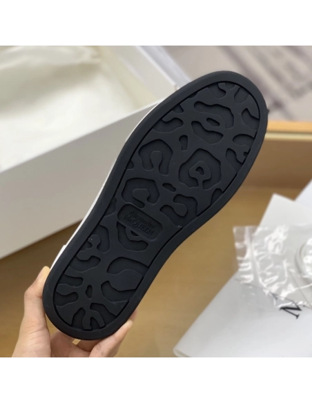 Alexander McQueen MQ White/Black velvet tail Sneakers,Alexander McQueen,High quality Free shipping