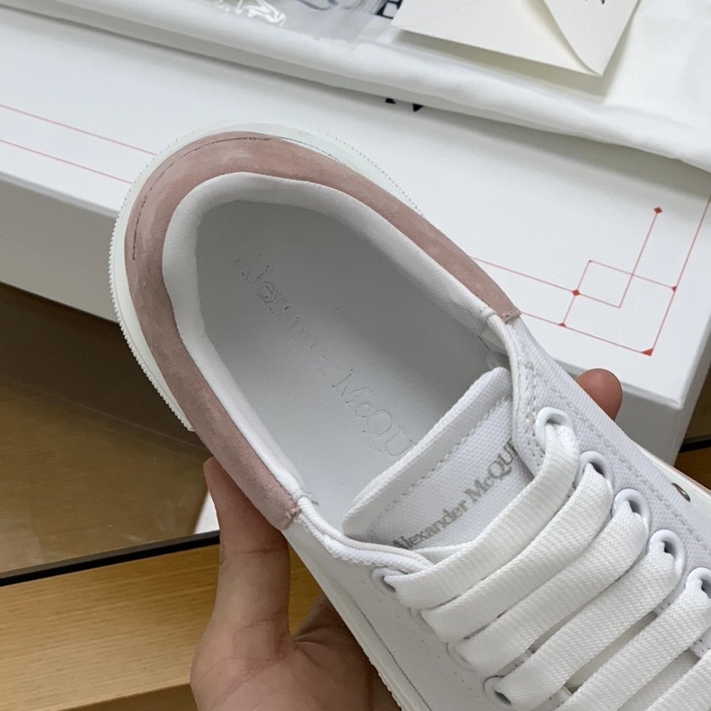 Alexander McQueen MQ White/Pink velvet tail Sneakers,Alexander McQueen,High quality Free shipping