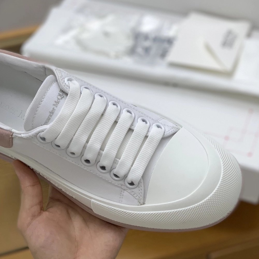 Alexander McQueen MQ White/Pink velvet tail Sneakers,Alexander McQueen,High quality Free shipping