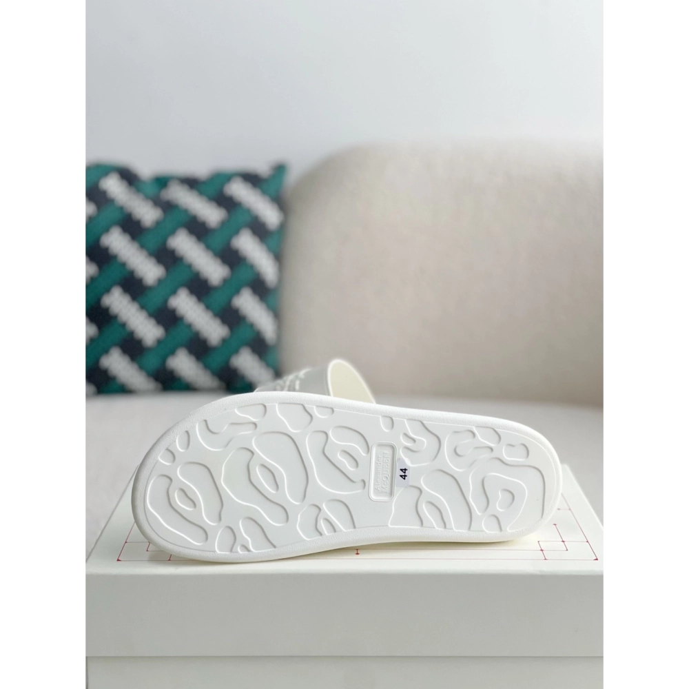 Alexander McQueen Slippers,Alexander McQueen,High quality Free shipping