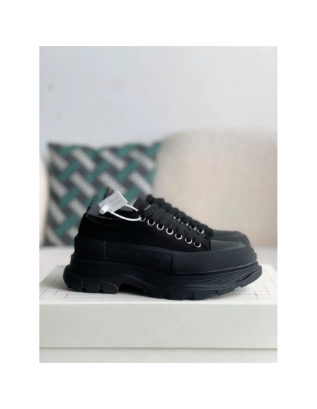 Alexander McQueen Sneakers,Alexander McQueen,High quality Free shipping