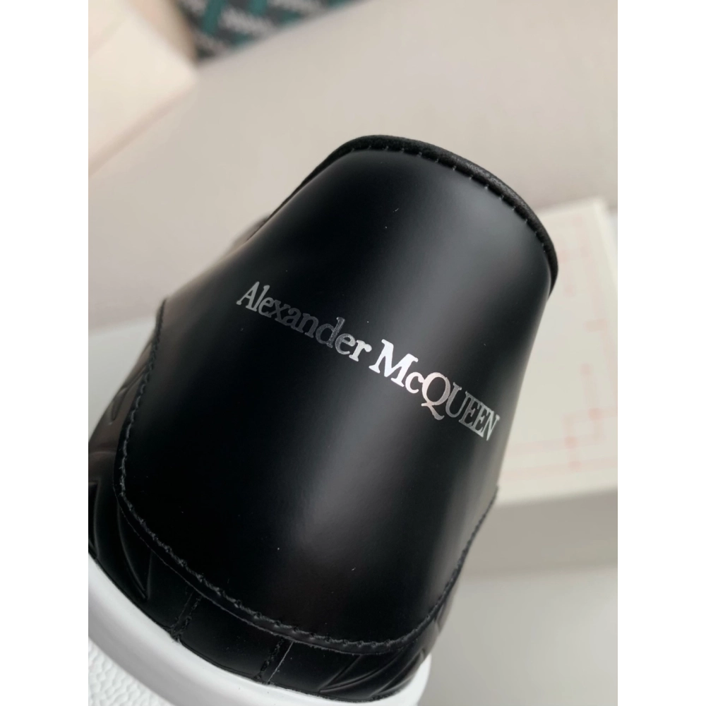 Alexander McQueen versatile Sneakers,Alexander McQueen,High quality Free shipping