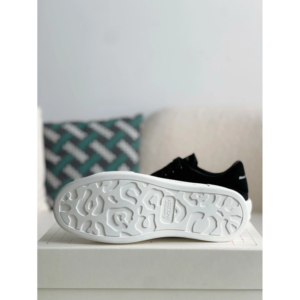 Alexander McQueen versatile Sneakers,Alexander McQueen,High quality Free shipping