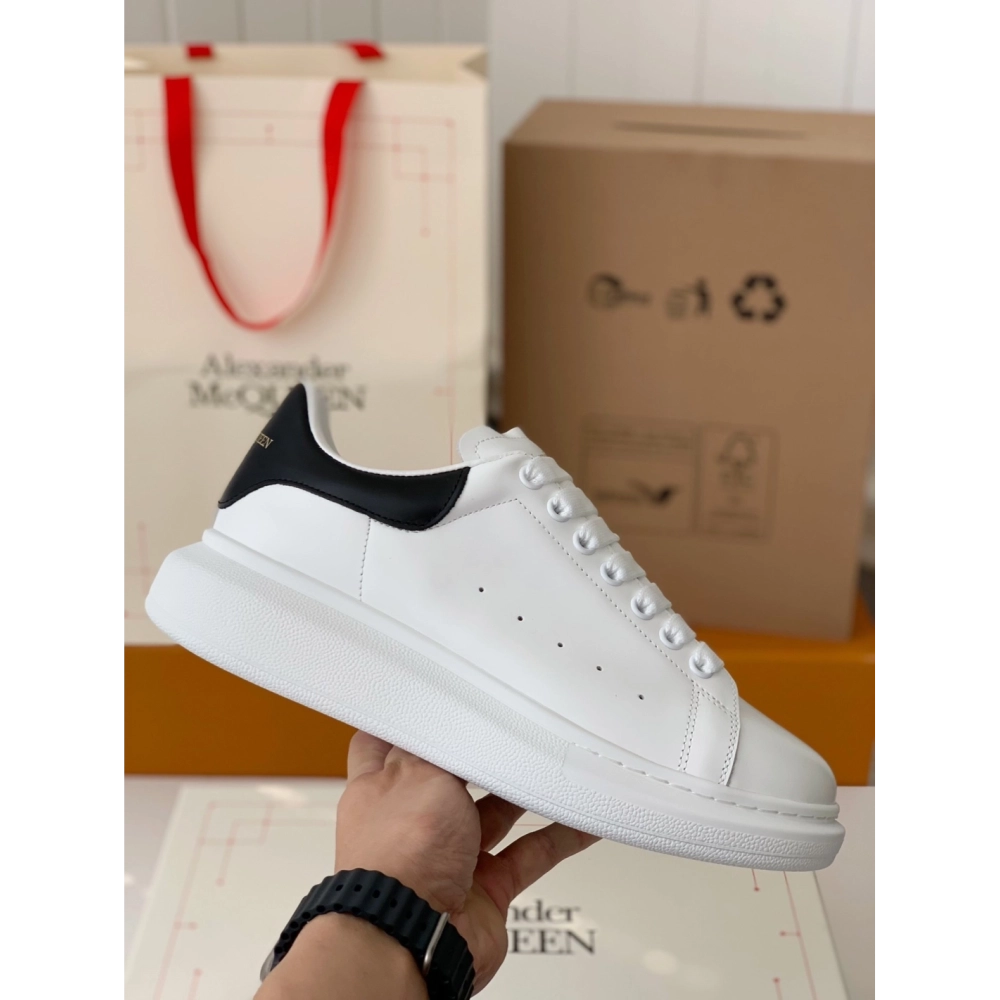 Alexander McQueen versatile Sneakers,Alexander McQueen,High quality Free shipping