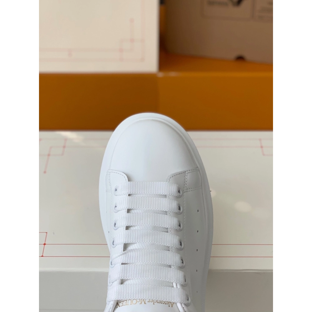 Alexander McQueen versatile Sneakers,Alexander McQueen,High quality Free shipping