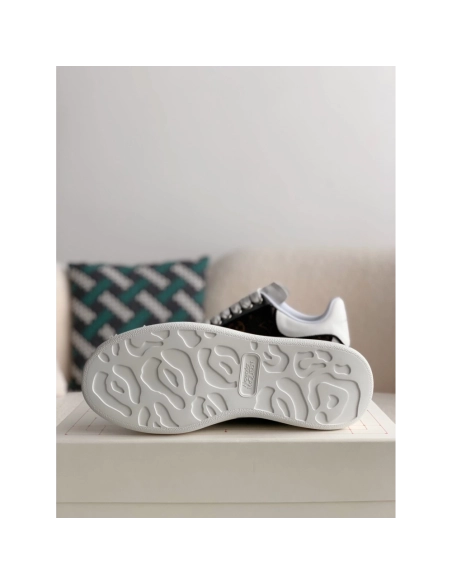 Alexander McQueen x Lv versatile Sneakers,Alexander McQueen,High quality Free shipping