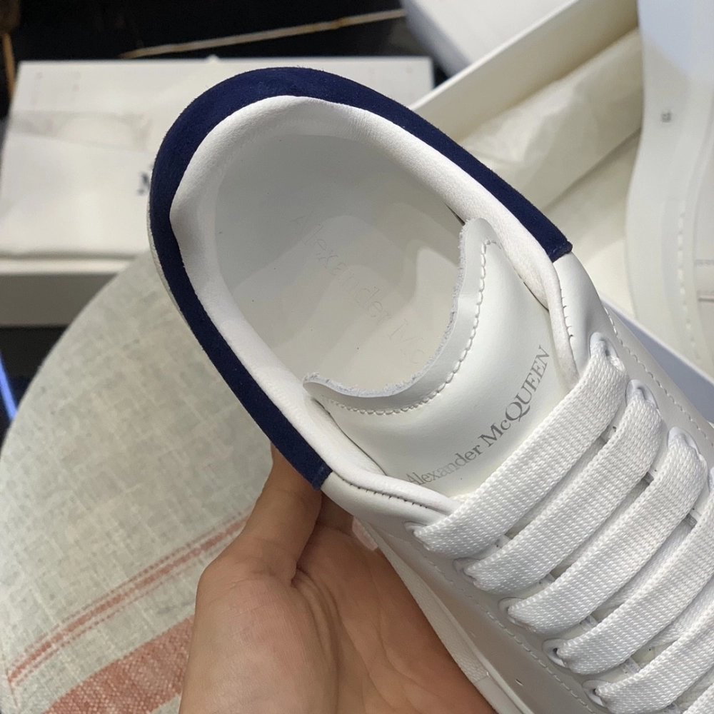 Alexander McQueen MQ Dark blue velvet tail Sneakers,Alexander McQueen,High quality Free shipping