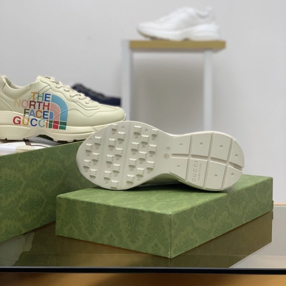 Gucci Retro Clunky Sneaker,GUCCI SNEAKERS,High quality Free shipping