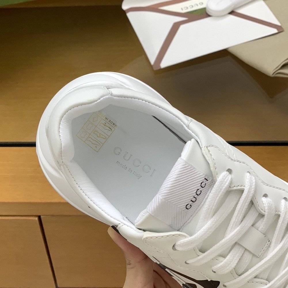 Gucci Retro Clunky Sneaker,GUCCI SNEAKERS,High quality Free shipping