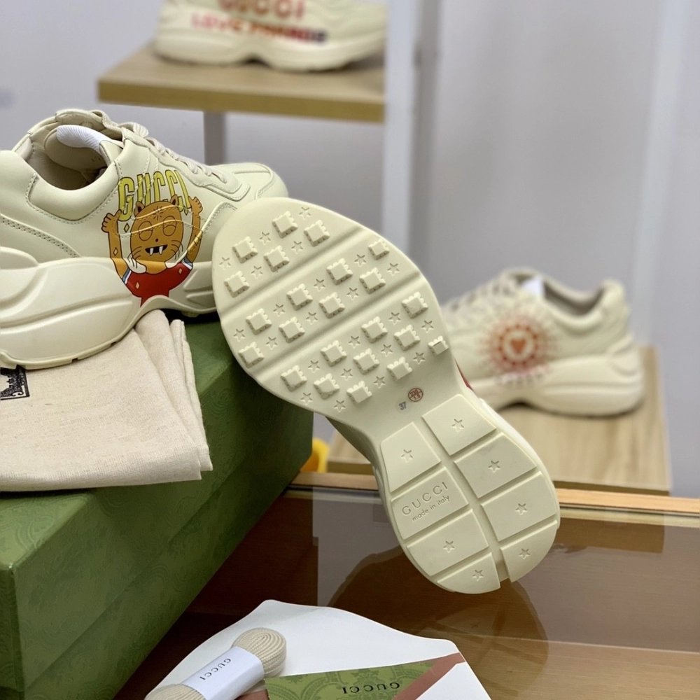 Gucci Retro Clunky Sneaker,GUCCI SNEAKERS,High quality Free shipping