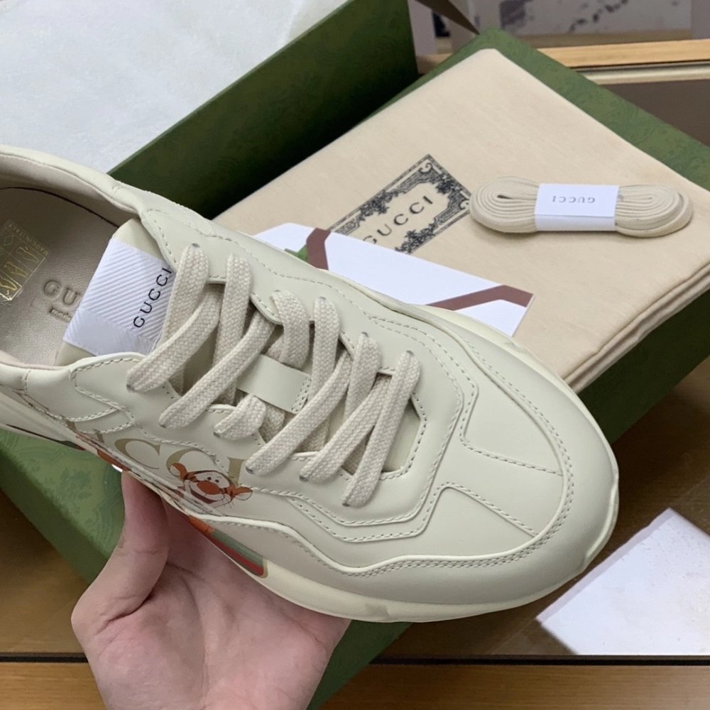 Gucci Retro Clunky Sneaker,GUCCI SNEAKERS,High quality Free shipping