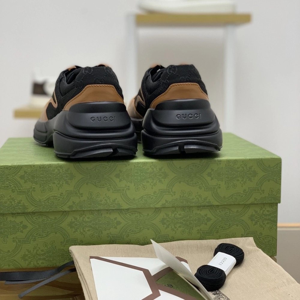 Gucci Retro Clunky Sneaker,GUCCI SNEAKERS,High quality Free shipping