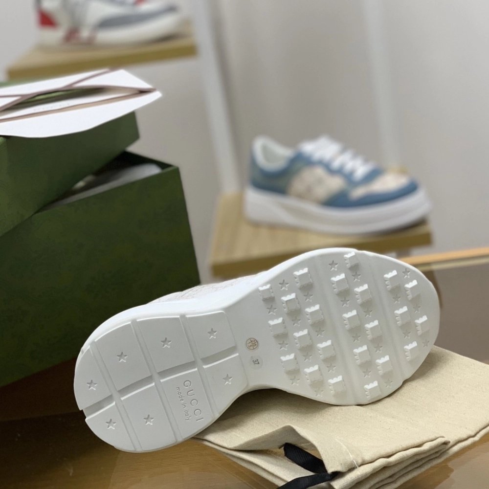 Gucci Retro Clunky Sneaker,GUCCI SNEAKERS,High quality Free shipping
