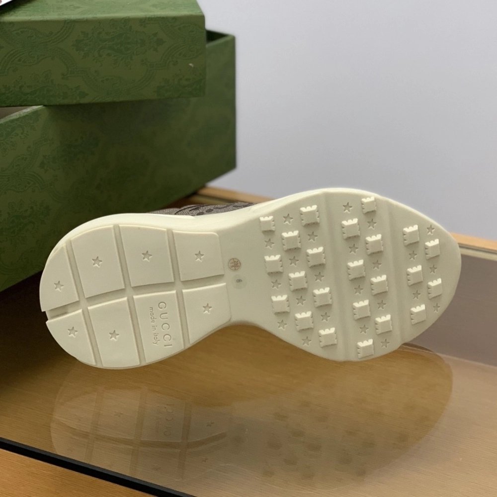 Gucci Retro Clunky Sneaker,GUCCI SNEAKERS,High quality Free shipping