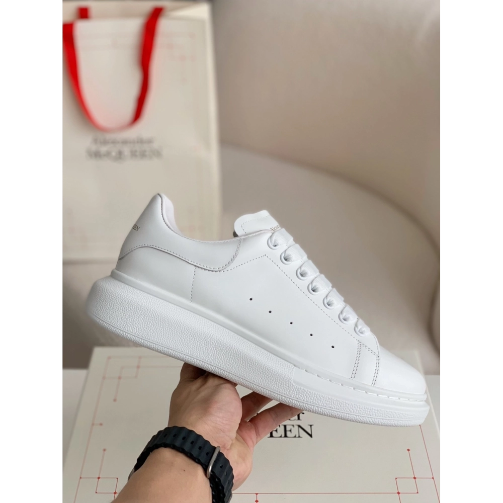 Alexander McQueen MQ white cowhide tail Sneakers,Alexander McQueen,High quality Free shipping