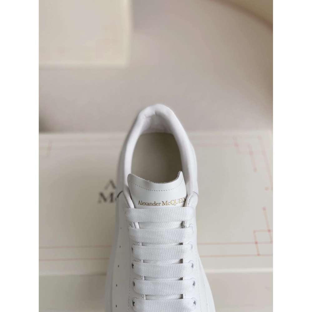 Alexander McQueen MQ white cowhide tail Sneakers,Alexander McQueen,High quality Free shipping