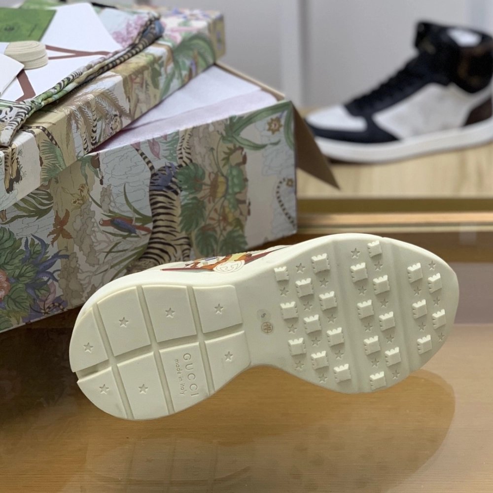 Gucci Retro Clunky Sneaker,GUCCI SNEAKERS,High quality Free shipping