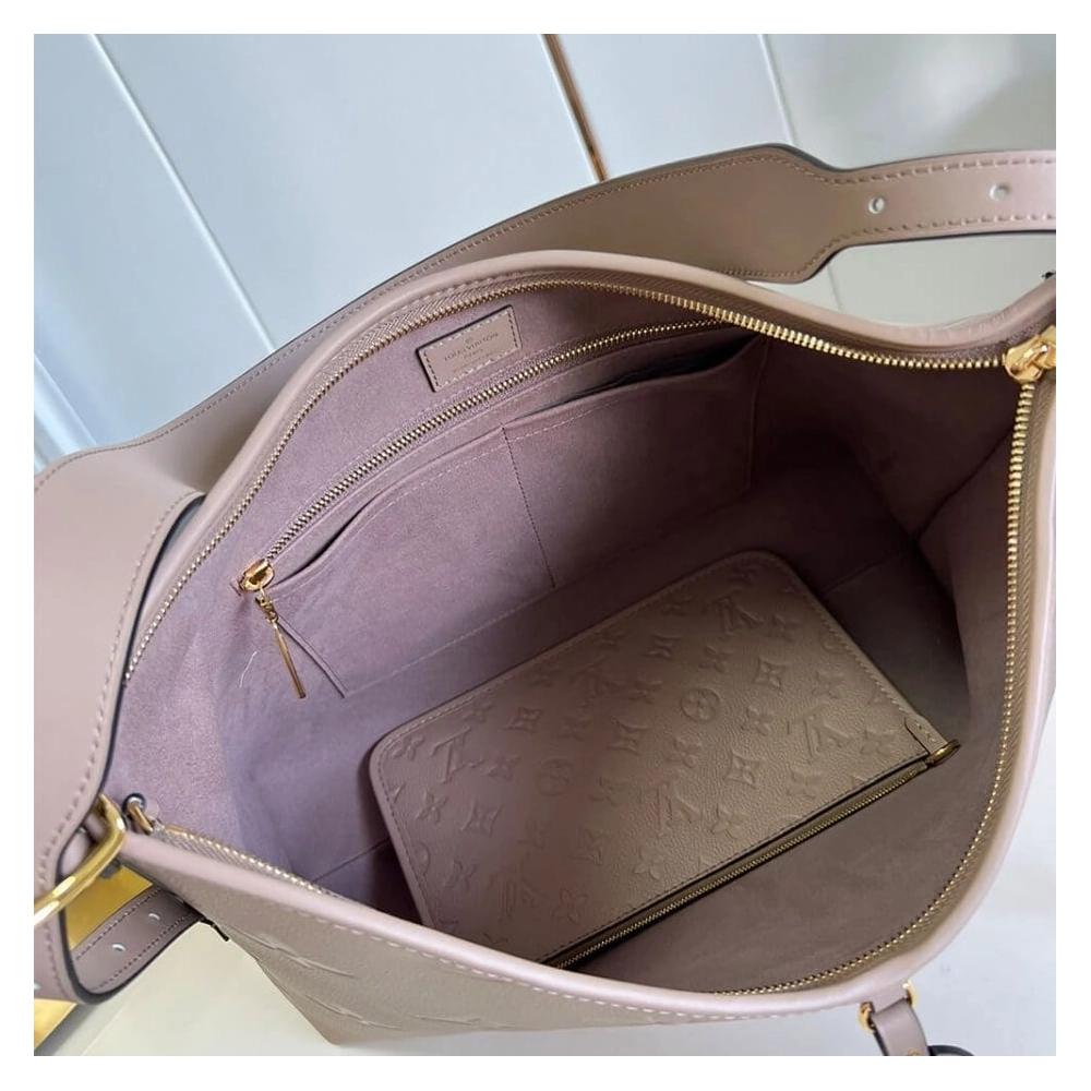 Louis Vuitton CARRYALL MM EXCLUSIVELY ONLINE M46292,CarryAll,LOUIS VUITTON,BAGS