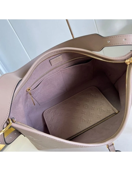 Louis Vuitton CARRYALL MM EXCLUSIVELY ONLINE M46292,CarryAll,LOUIS VUITTON,BAGS