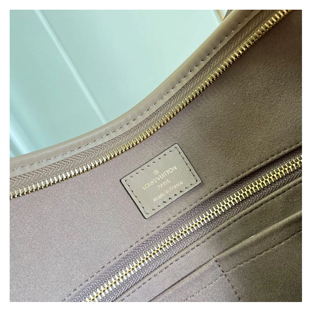 Louis Vuitton CARRYALL MM EXCLUSIVELY ONLINE M46292,CarryAll,LOUIS VUITTON,BAGS