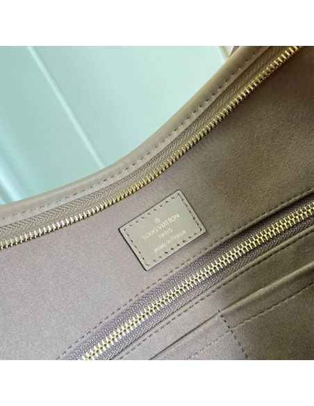 Louis Vuitton CARRYALL MM EXCLUSIVELY ONLINE M46292,CarryAll,LOUIS VUITTON,BAGS