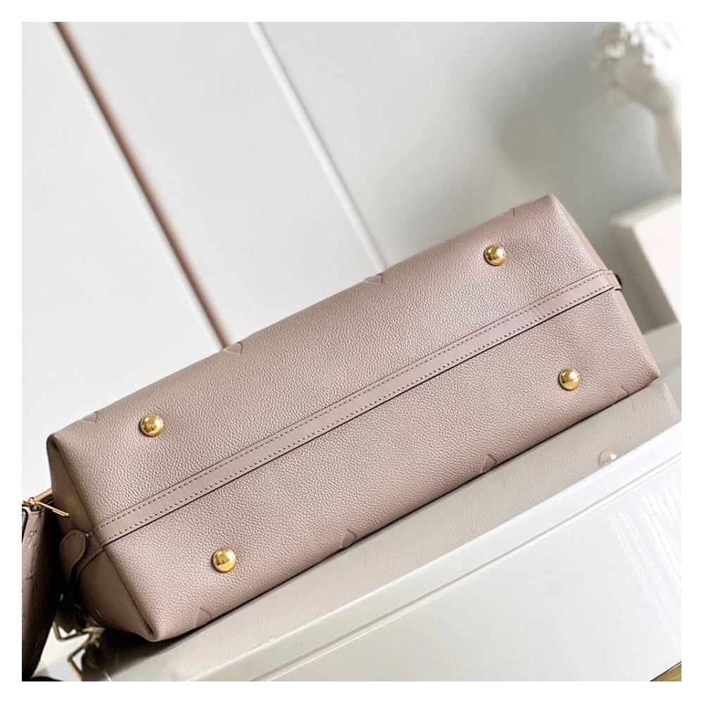 Louis Vuitton CARRYALL MM EXCLUSIVELY ONLINE M46292,CarryAll,LOUIS VUITTON,BAGS