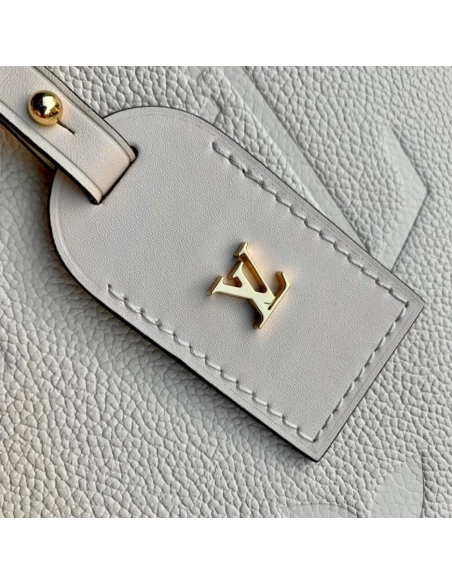 Louis Vuitton CARRYALL PM EXCLUSIVELY ONLINE M46293,CarryAll,LOUIS VUITTON,BAGS