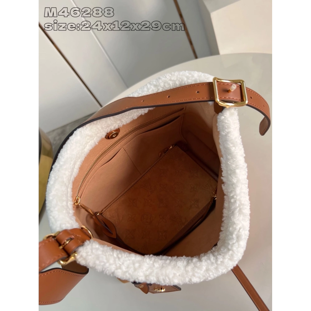 Louis Vuitton M11843 CarryAll PM,CarryAll,LOUIS VUITTON,BAGS