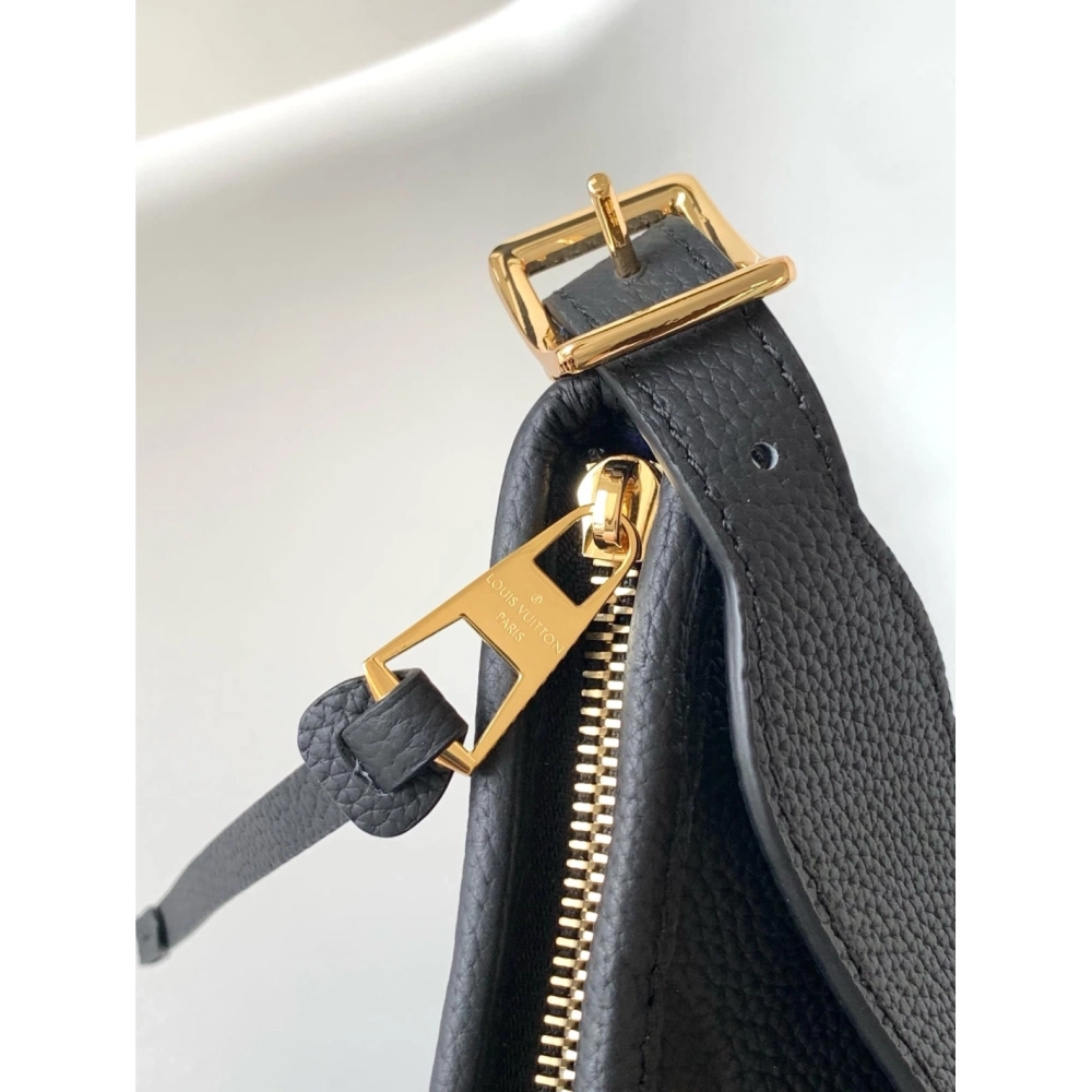 Louis Vuitton M46289 CarryAll MM,CarryAll,LOUIS VUITTON,BAGS