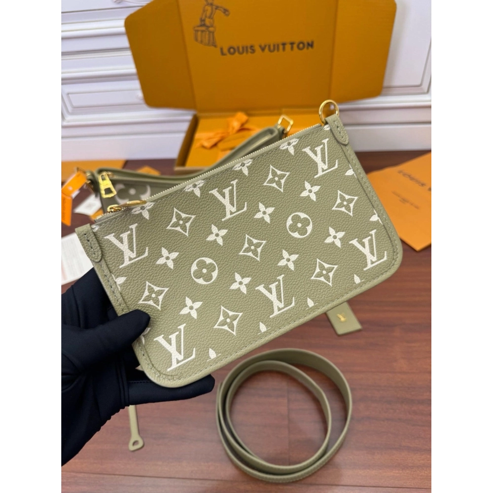 Louis Vuitton M46672 CarryAll PM,CarryAll,LOUIS VUITTON,BAGS