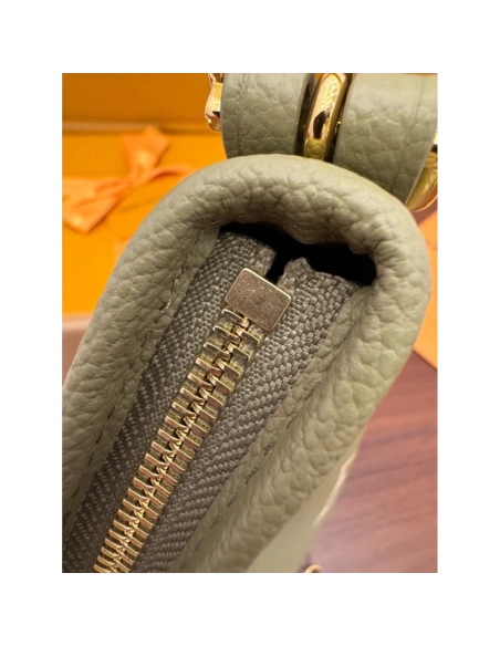 Louis Vuitton M46672 CarryAll PM,CarryAll,LOUIS VUITTON,BAGS