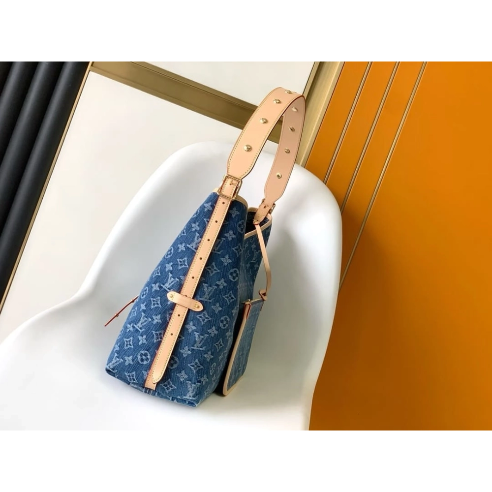 Louis Vuitton M46855 CarryAll MM,CarryAll,LOUIS VUITTON,BAGS