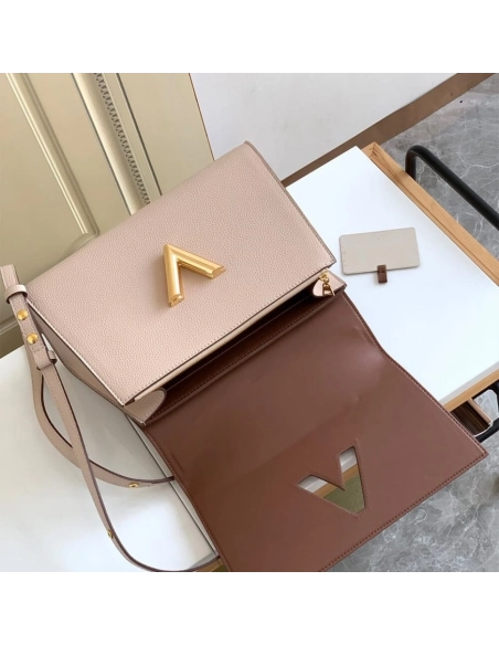 LV Twist MM M59070,Twist,LOUIS VUITTON,BAGS