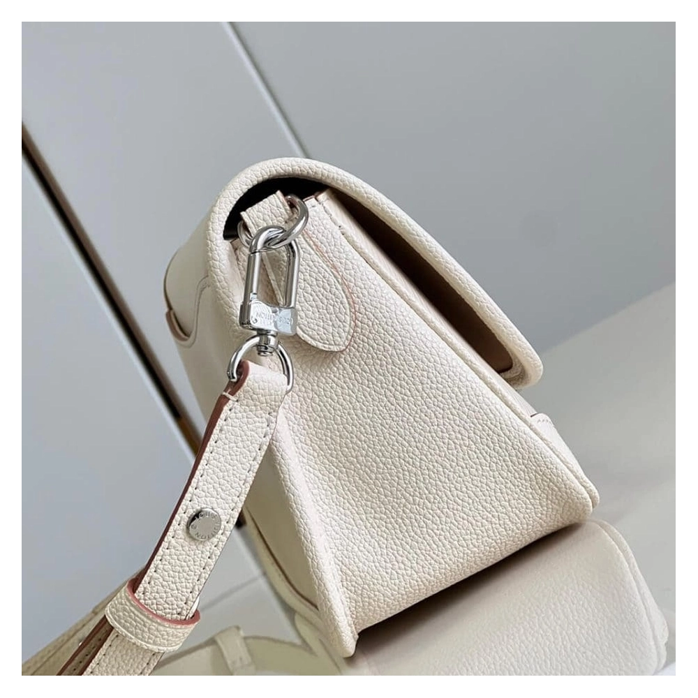 LV Buci M59457,Buci,LOUIS VUITTON,BAGS