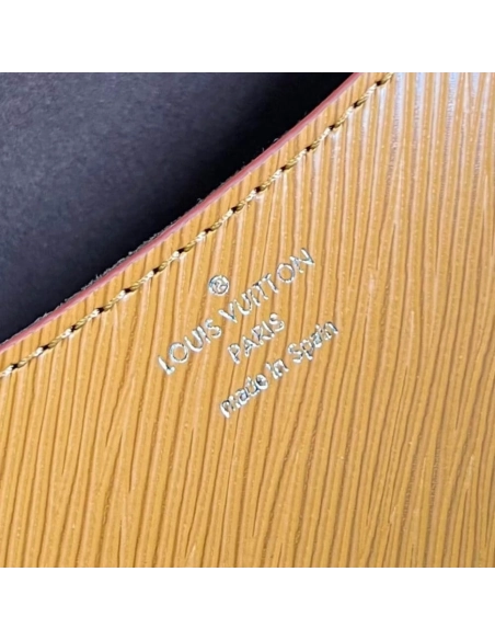 LV Buci M59459,Buci,LOUIS VUITTON,BAGS