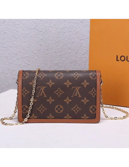 Louis Vuitton Dauphine Chain Wallet M68746,Dauphine,LOUIS VUITTON,BAGS