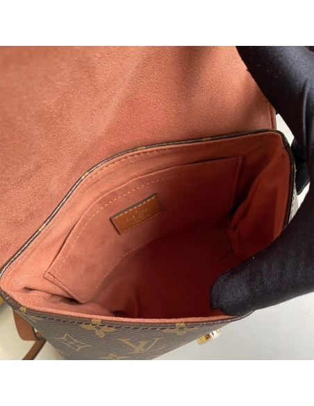 LV LOCKY BB,Lockme,LOUIS VUITTON,BAGS