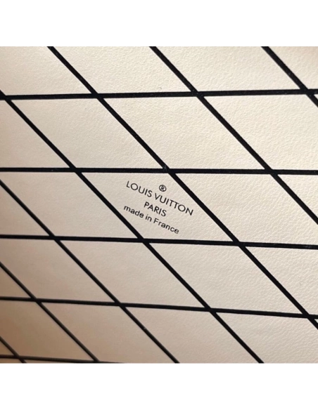 LV PETITE MALLE EAST WEST,Petite Malle,LOUIS VUITTON,BAGS