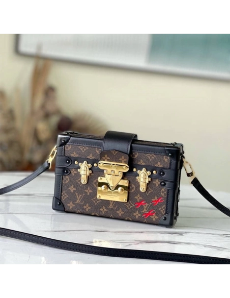 LV PETITE MALLE EAST WEST M45943,Petite Malle,LOUIS VUITTON,BAGS