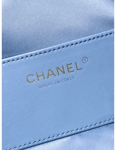 CHANEL 25 MEDIUM HANDBAG,CHANEL,BAGS