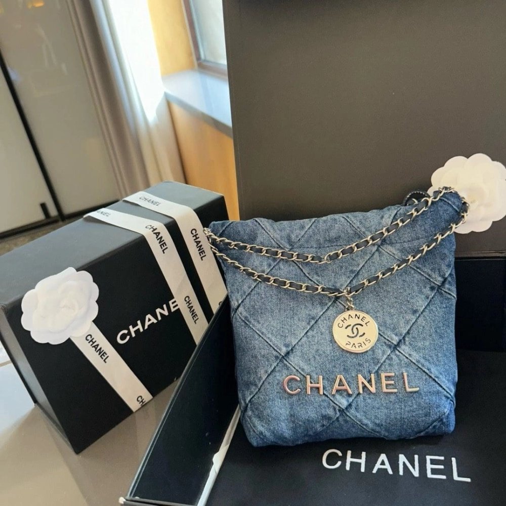 CHANEL 22 Mini Handbag,CHANEL,BAGS