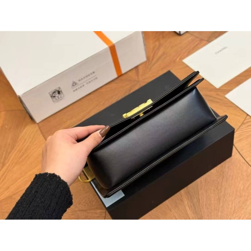 CHANEL Calfskin Chevron Quilted Medium Boy Flap Black,CHANEL,BAGS