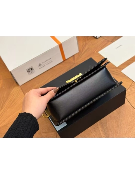 CHANEL Calfskin Chevron Quilted Medium Boy Flap Black,CHANEL,BAGS