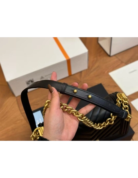 CHANEL Calfskin Chevron Quilted Medium Boy Flap Black,CHANEL,BAGS