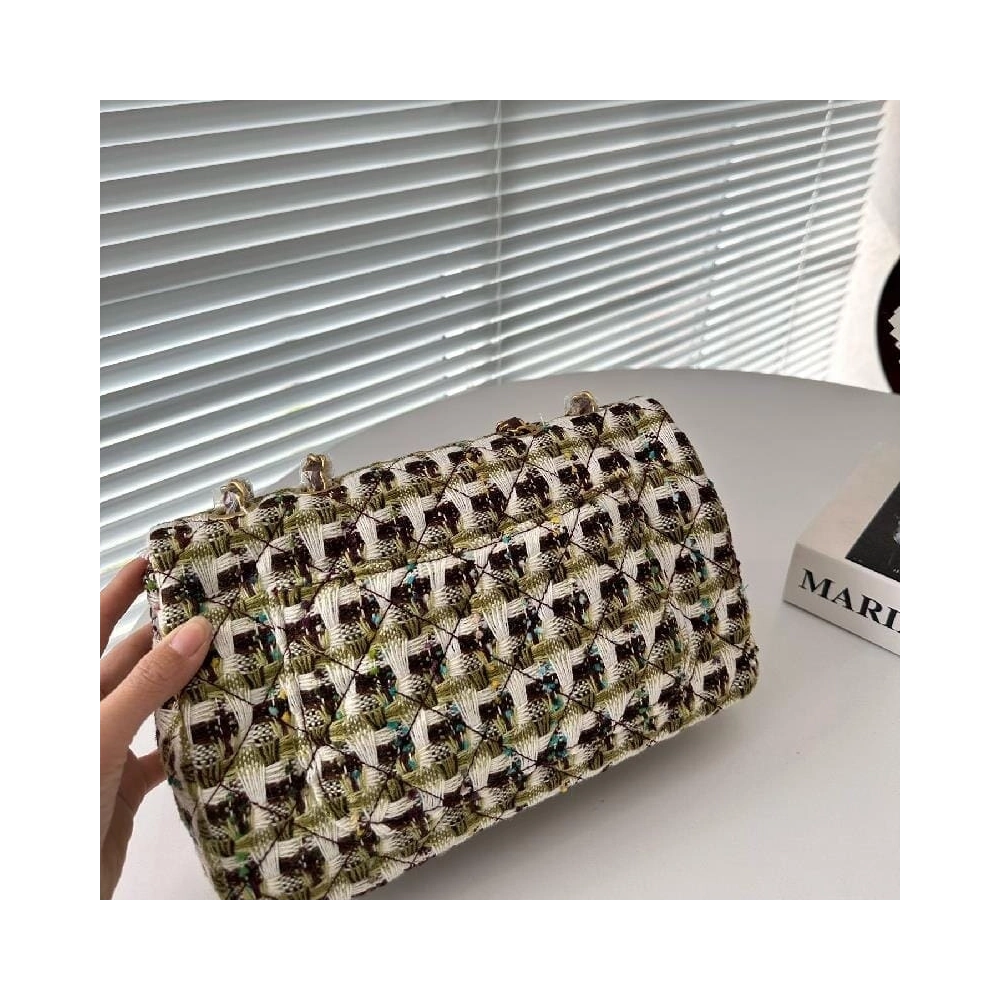 CHANEL CLASSIC HANDBAG,CHANEL,BAGS