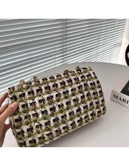 CHANEL CLASSIC HANDBAG,CHANEL,BAGS