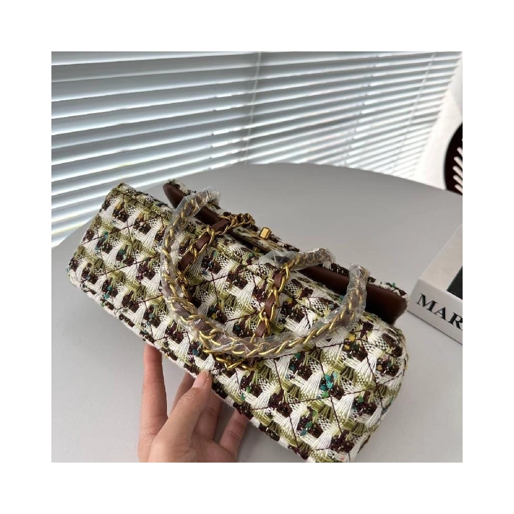 CHANEL CLASSIC HANDBAG,CHANEL,BAGS