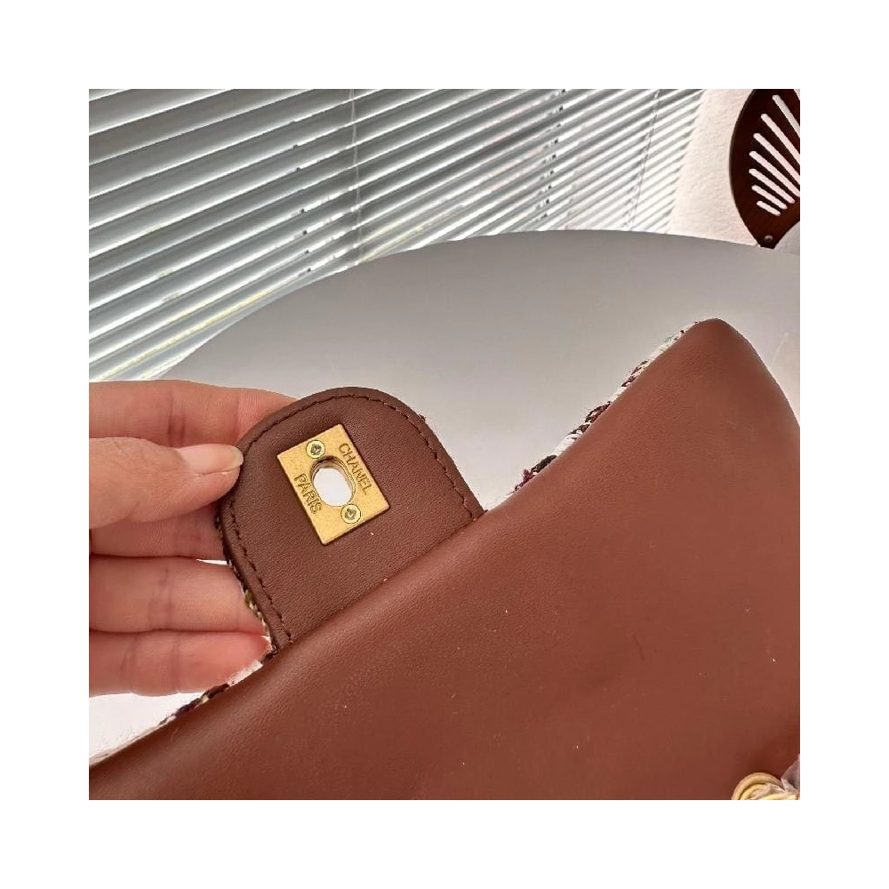 CHANEL CLASSIC HANDBAG,CHANEL,BAGS