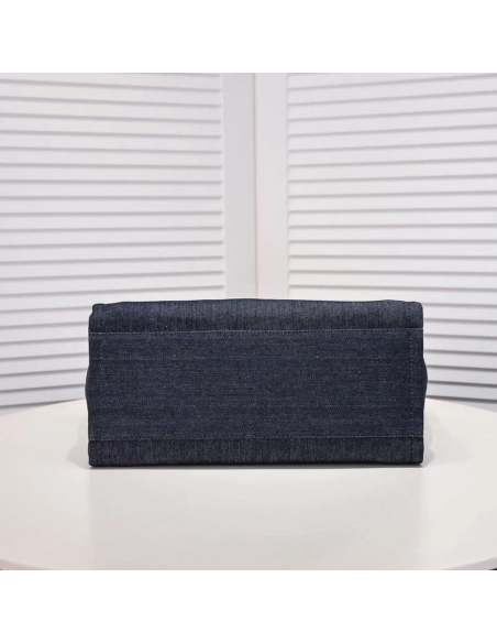 CHANEL DEAUVILLE MEDIUM TOTE,CHANEL,BAGS