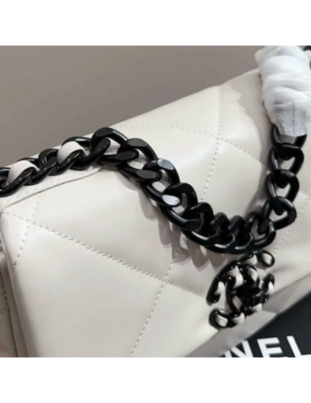CHANEL Glossy Calfskin Quilted Medium Chanel 19 Flap,CHANEL,BAGS